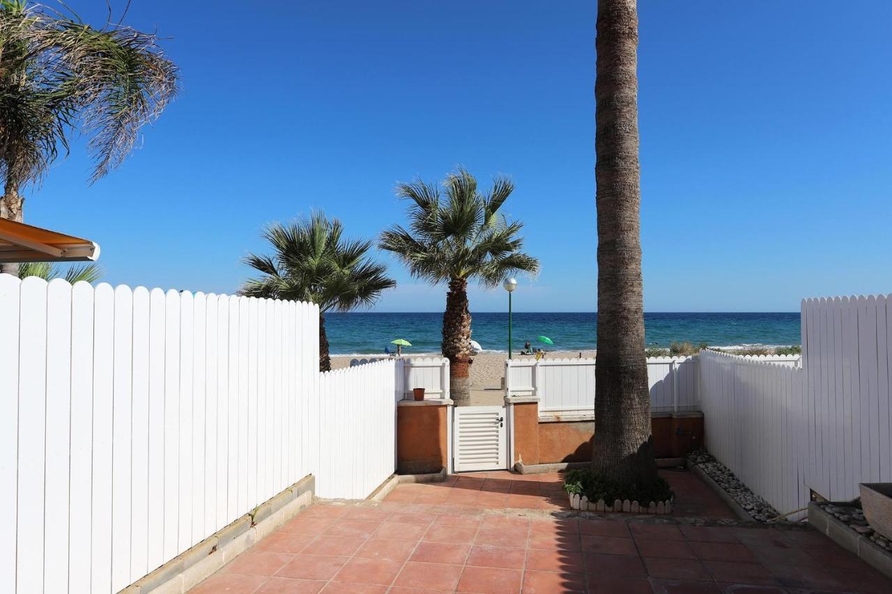 At148 Frente La Playa, Jardin Privado, Vistas Mar Villa Torredembarra Bagian luar foto